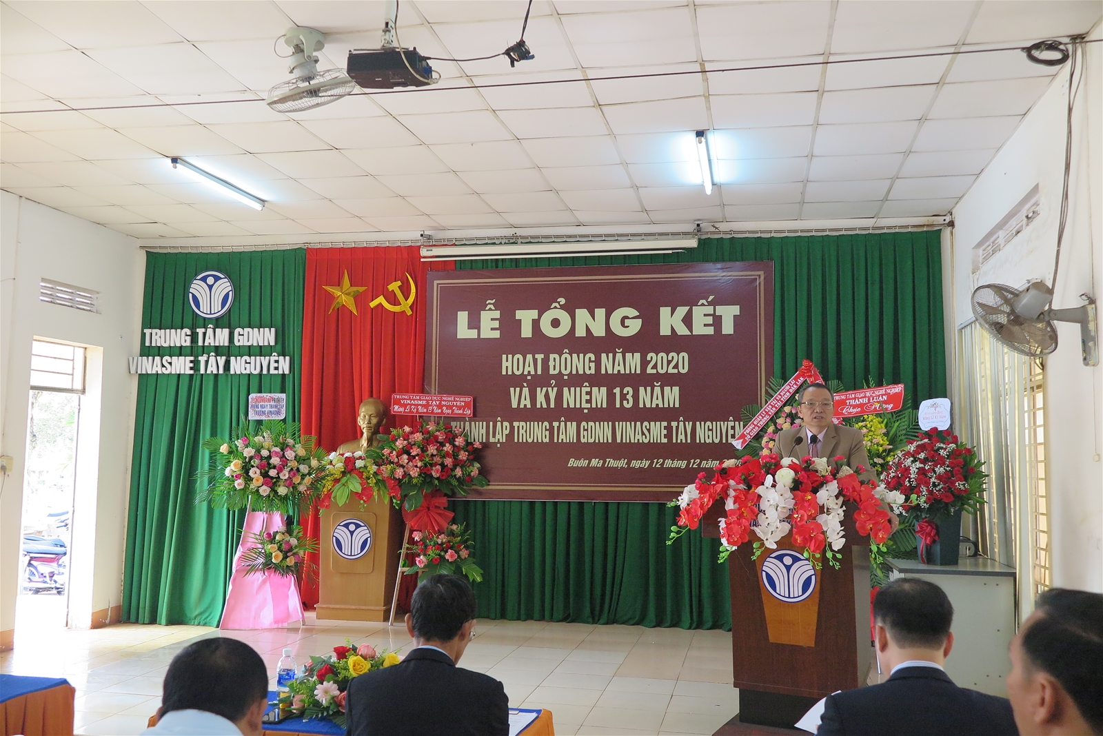 Theo ông Lương Văn Lục, mặc dù năm 2020 đã trải qua nhiều khó khăn do dịch Covid-19, tập thể cán bộ, giáo viên đã rất nỗ lực để hoàn thành mục tiêu đào tạo